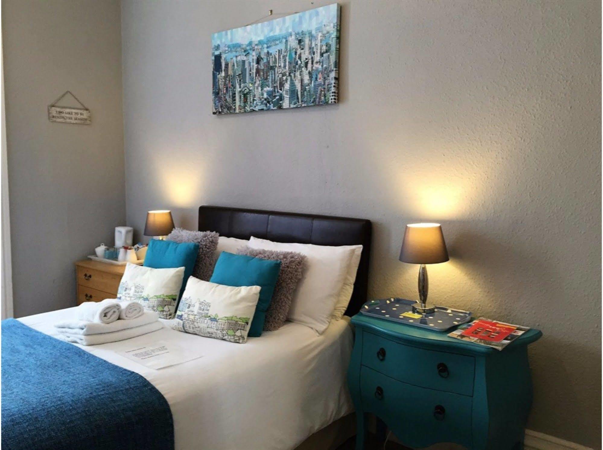 Sarnia Guest House (Adults Only) Γουέστον Σούπερ Μερ Εξωτερικό φωτογραφία