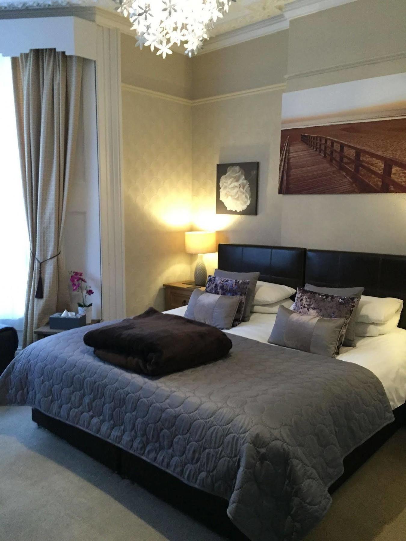 Sarnia Guest House (Adults Only) Γουέστον Σούπερ Μερ Εξωτερικό φωτογραφία